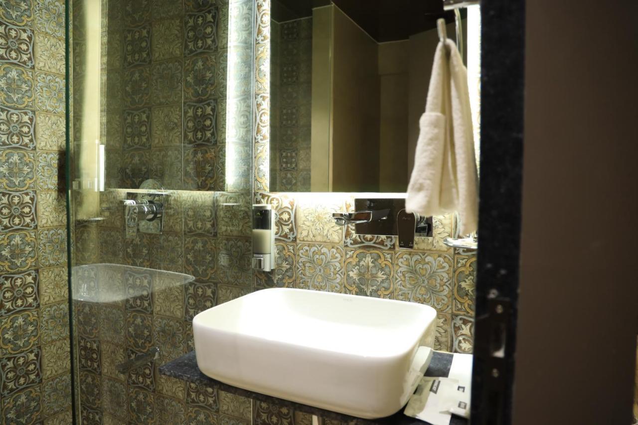 Krown Palace Resort Silvassa Zewnętrze zdjęcie