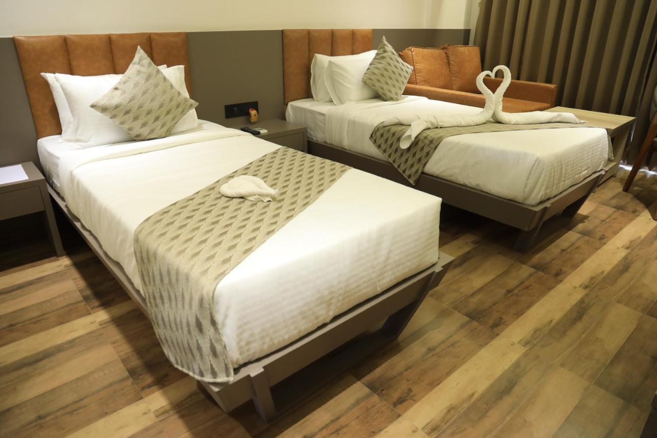 Krown Palace Resort Silvassa Zewnętrze zdjęcie