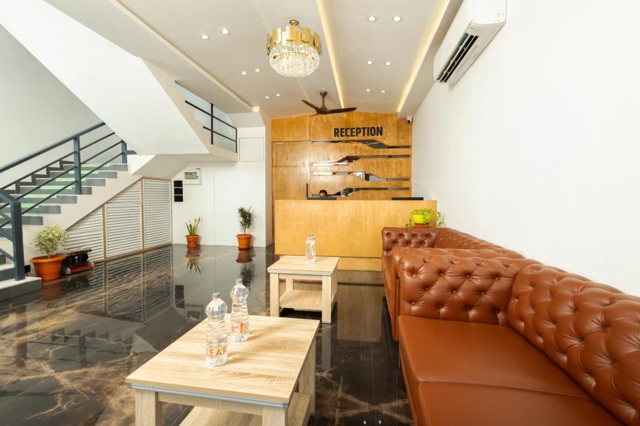 Krown Palace Resort Silvassa Zewnętrze zdjęcie