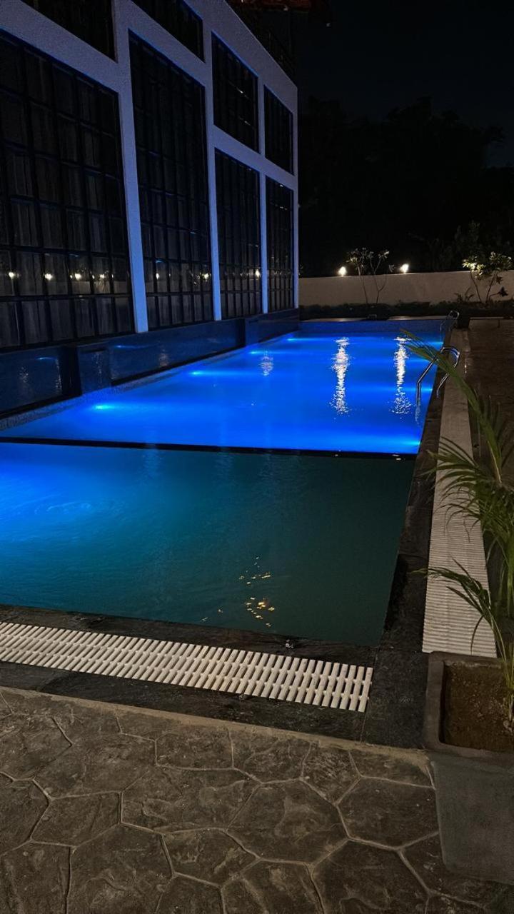 Krown Palace Resort Silvassa Zewnętrze zdjęcie